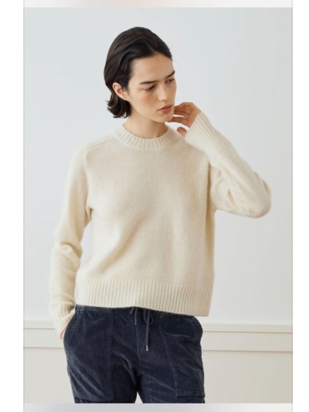 James Perse Pullover Sweater in Ivory- XS.